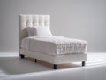 Einzelbett Polsterbett 200 x 90 x 90 cm - Weiß - modernes Bett mit gepolstertem Kopfteil und Steppdesign
